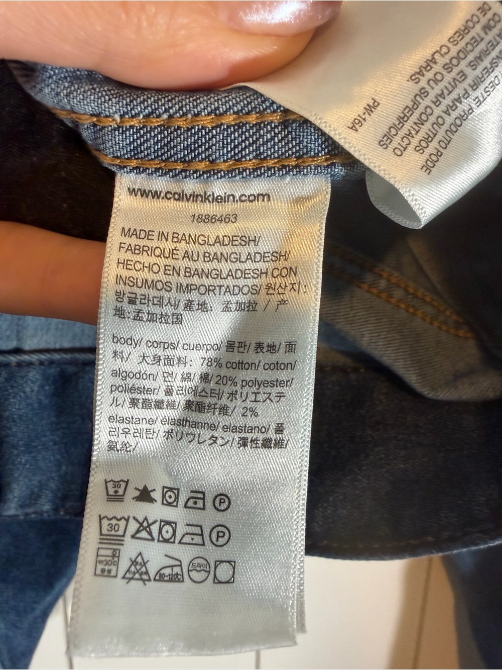 Calvin Klein Medium Blue Denim Trucker Jacket - Size XL - Picture 5 of 7
